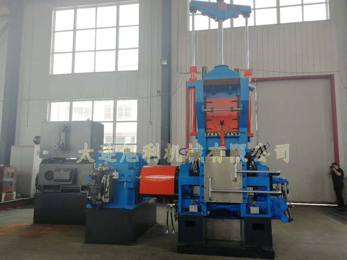 160下落式密煉機(jī)